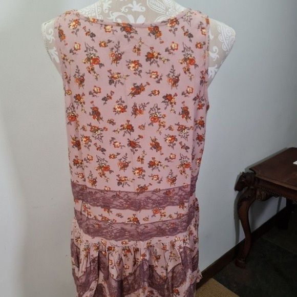 Logo Lavish Lori Goldstein Pink Floral Lace Sleeveless Tunic Top US 8 - Picture 10 of 15